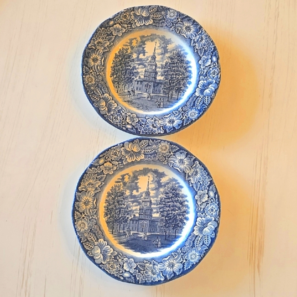 2 Liberty Blue Plates Independence Hall Historic Colonial Scens England
